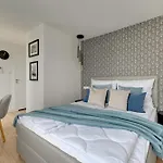 Petit Repit By Grand Apartments